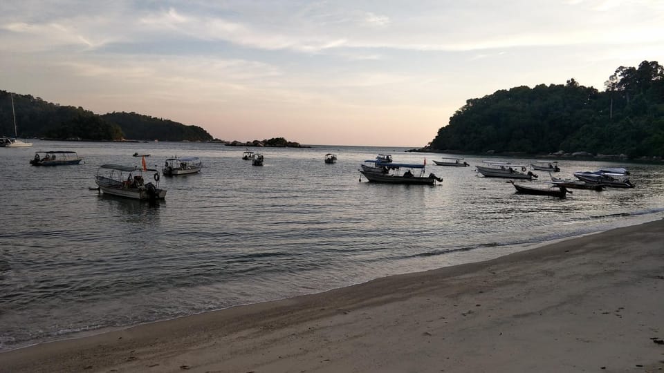 Walking Distance To The Beach, Pangkor Apartment in Perak
