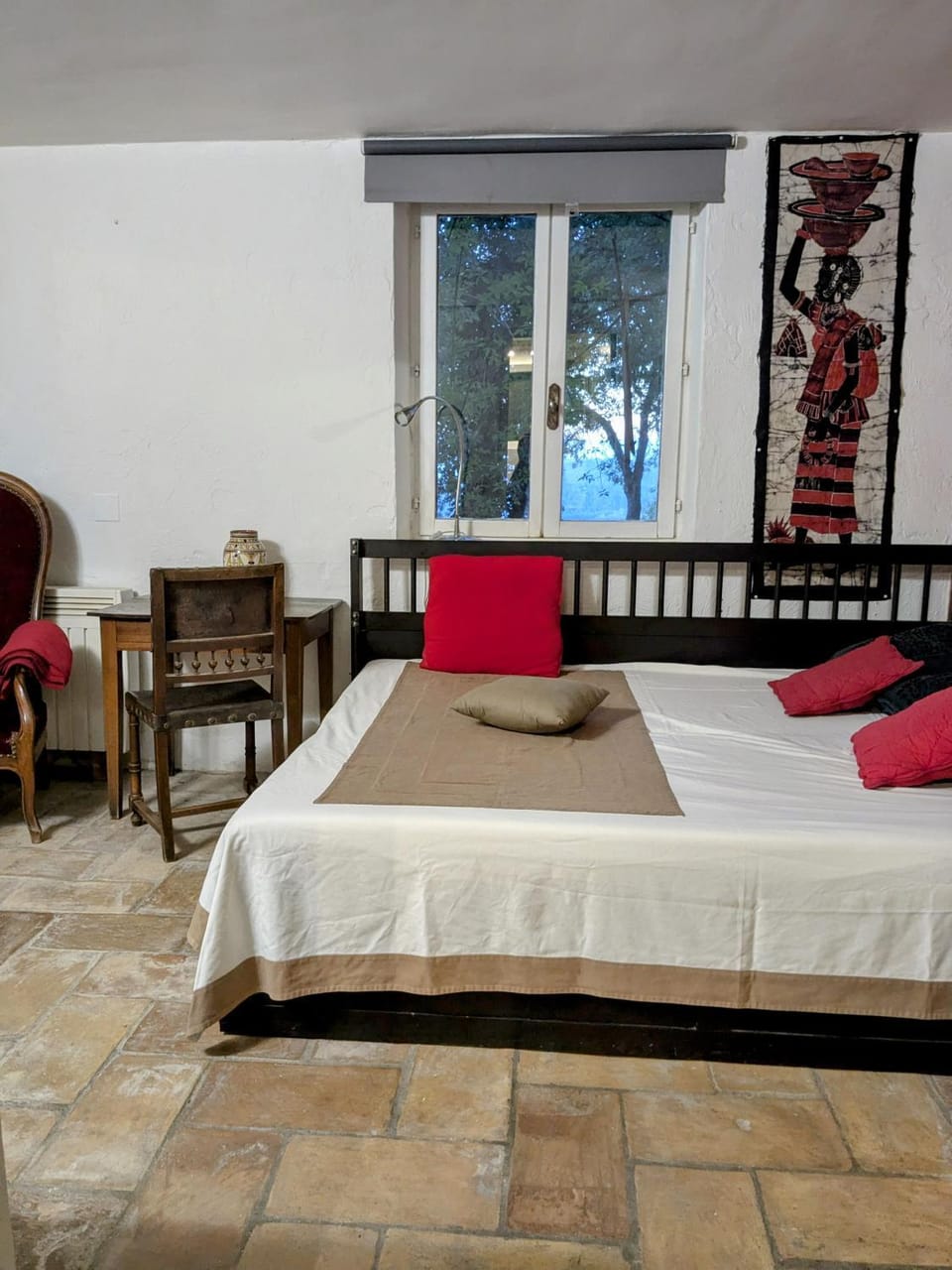 Photo of the whole room