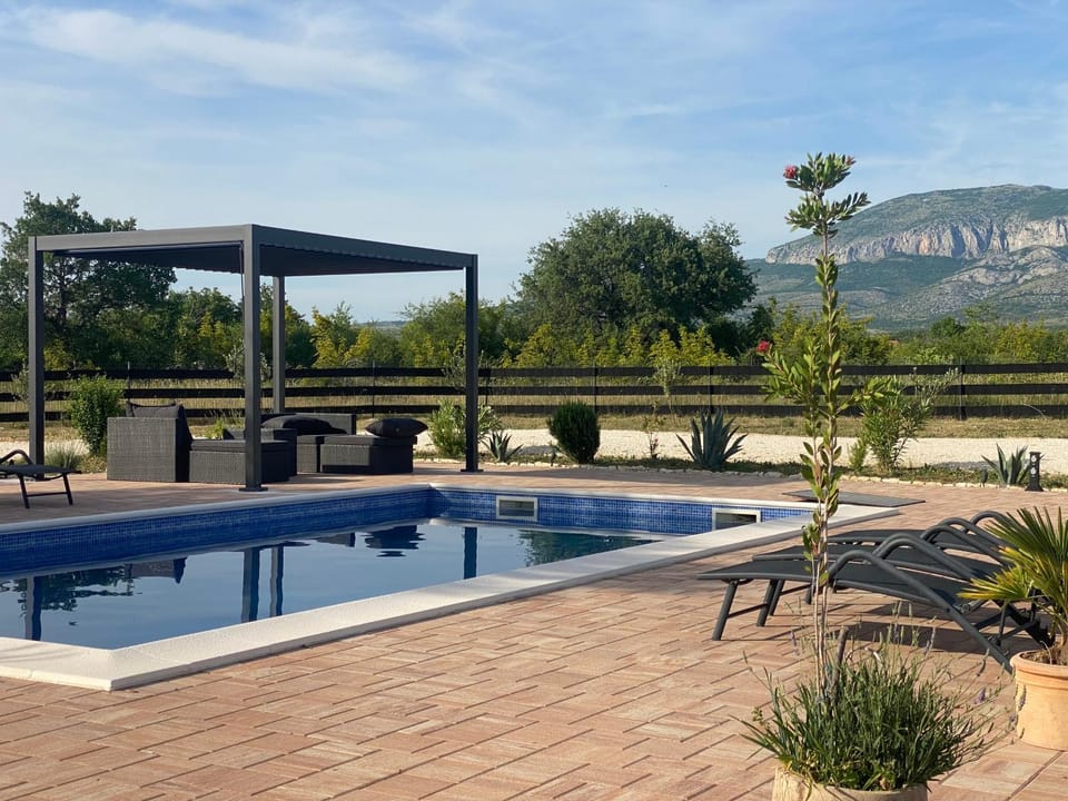 Villa Iris House in Šibenik-Knin County, Croatia