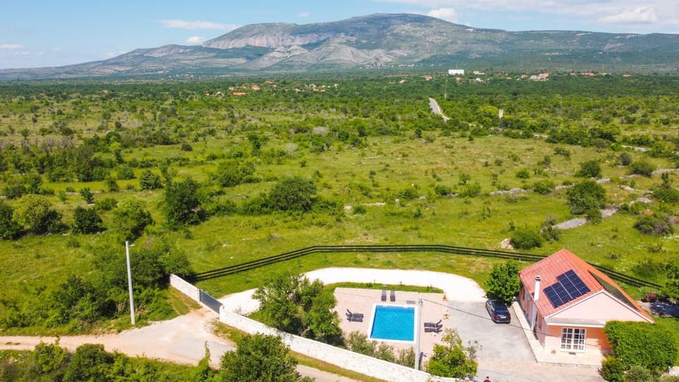 Villa Iris House in Šibenik-Knin County, Croatia