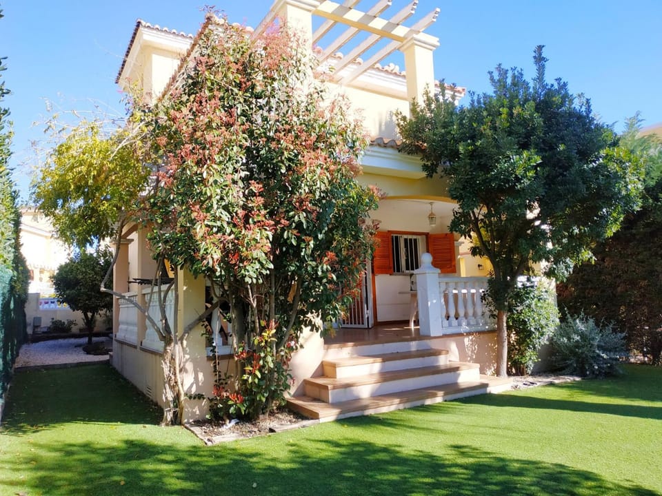Property building, Garden