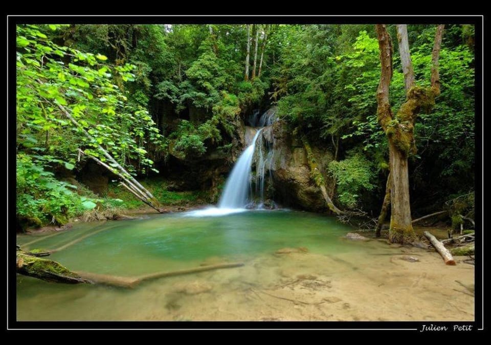 Nearby landmark, Natural landscape