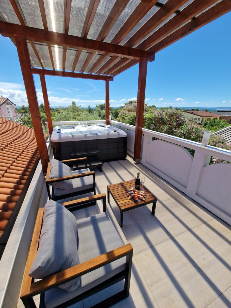 Hot Tub, Seating area, Sea view