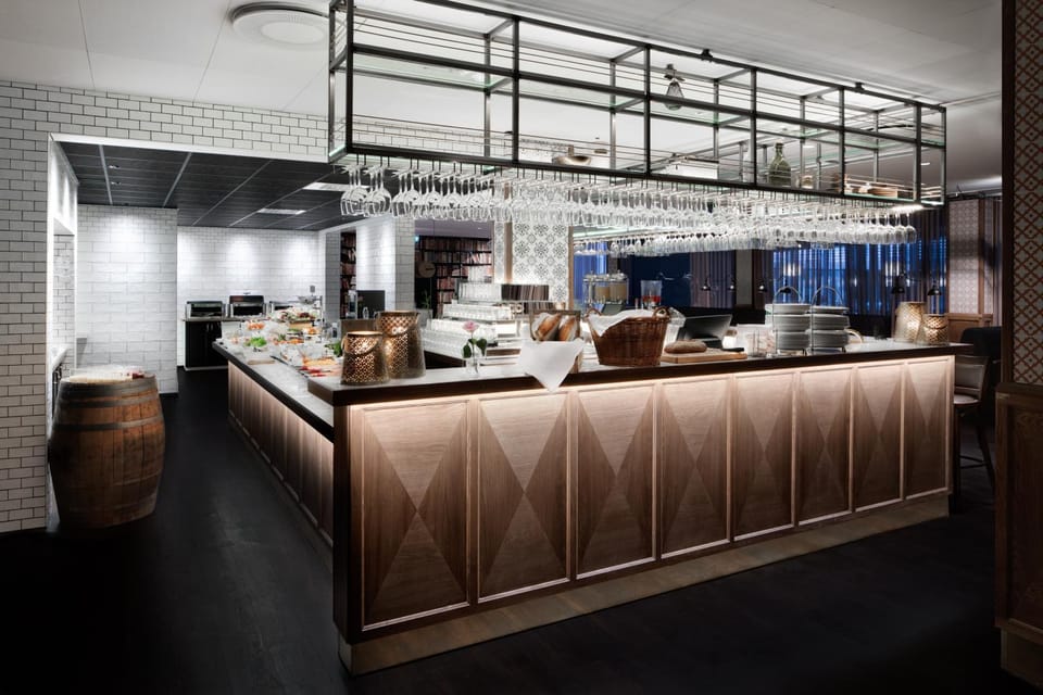 Continental breakfast, Buffet breakfast