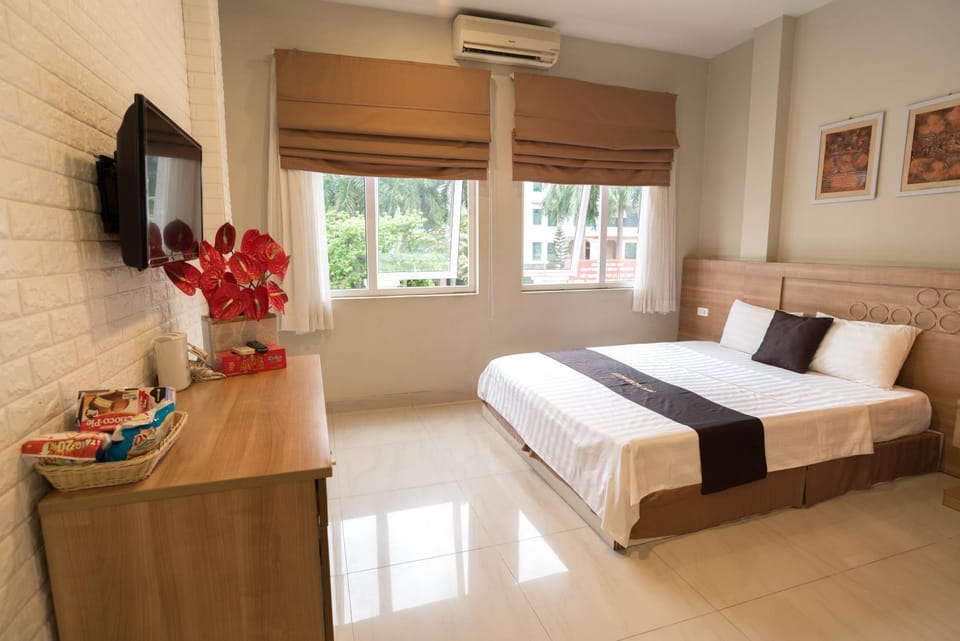 London Hotel Hotel in Laos