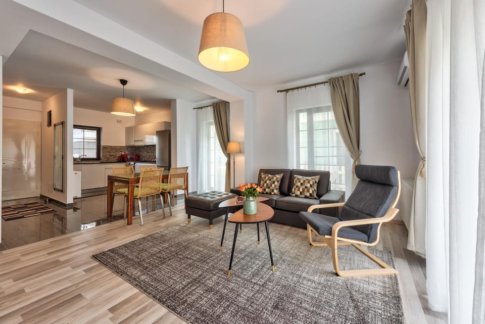 Kitchen or kitchenette, Living room, Dining area