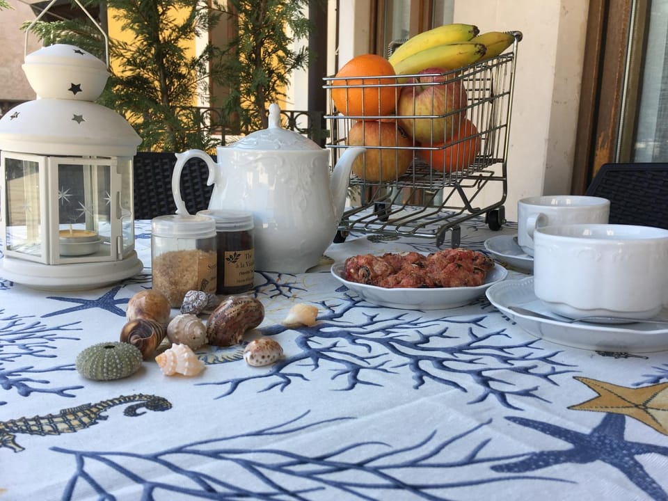 Day, View (from property/room), Food and drinks