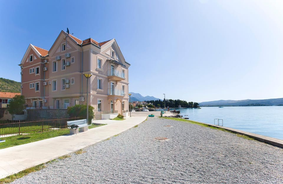 Property building, Beach