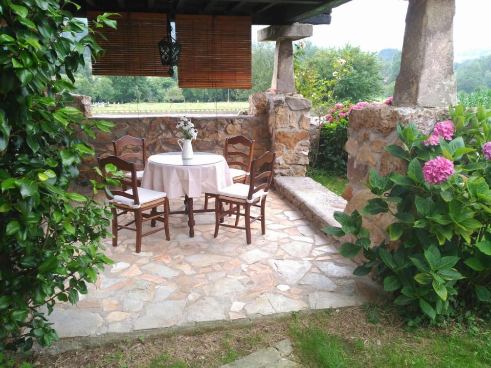 Garden, Dining area, Garden view