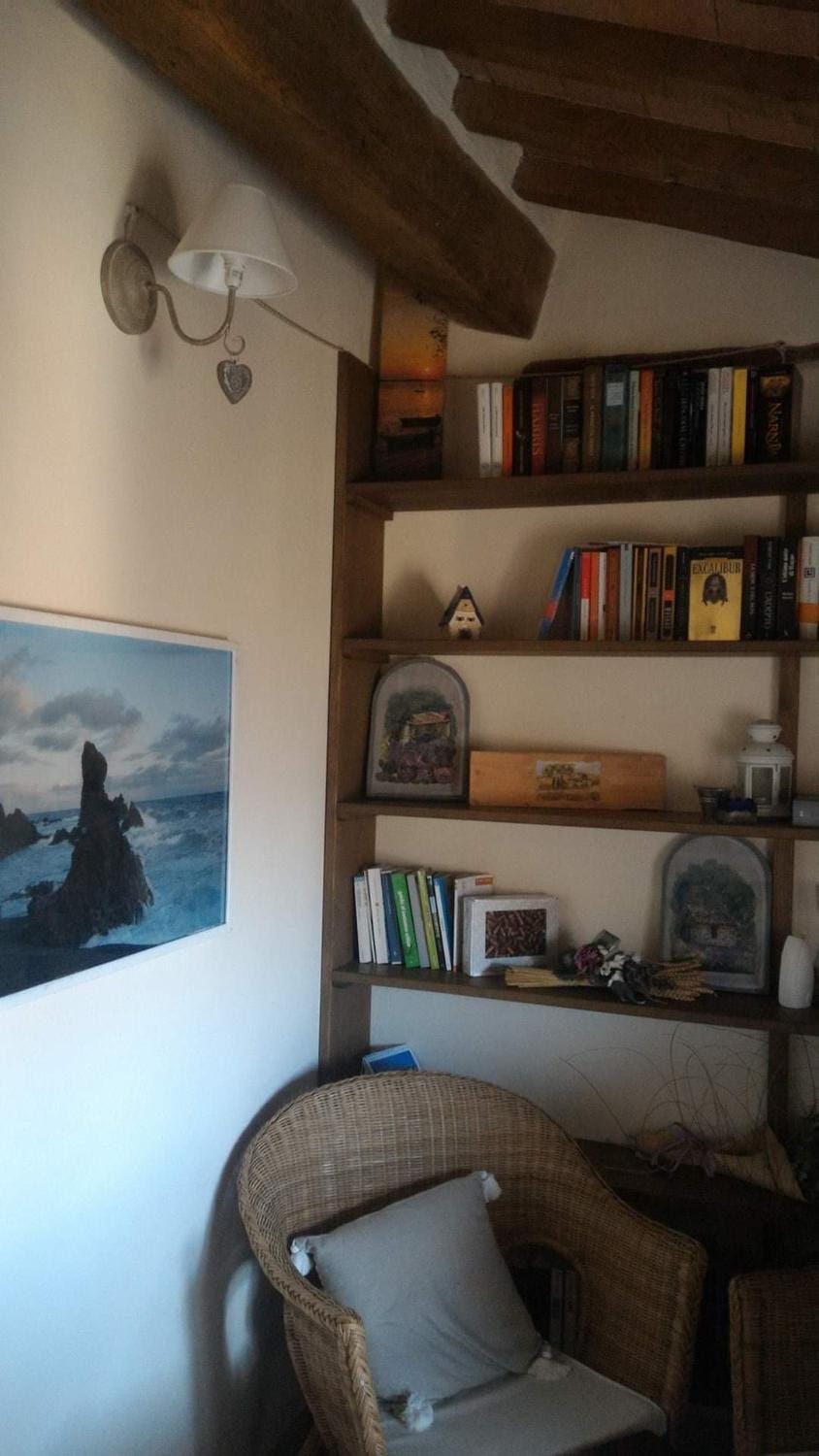 Library, Seating area