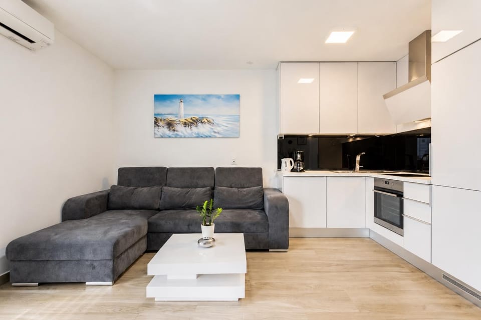 Marjan Apartment with Free Parking in Quiet Area Apartment in Podstrana
