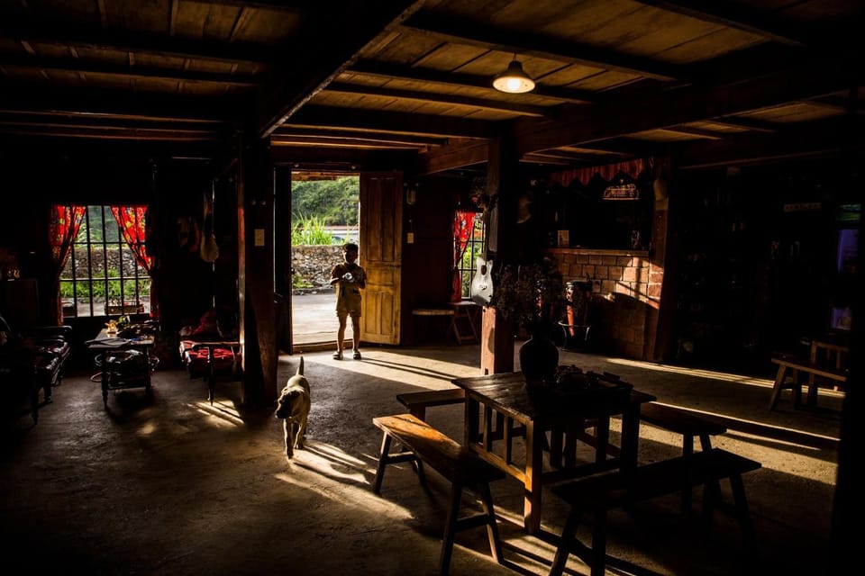 Lo Lo Homestay & Cafe Meo Vac Hostel in Vietnam