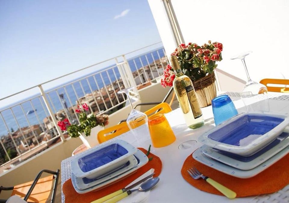 Balcony/Terrace, City view, Sea view
