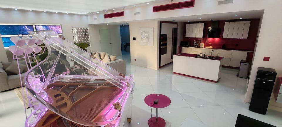 Living room, kitchen