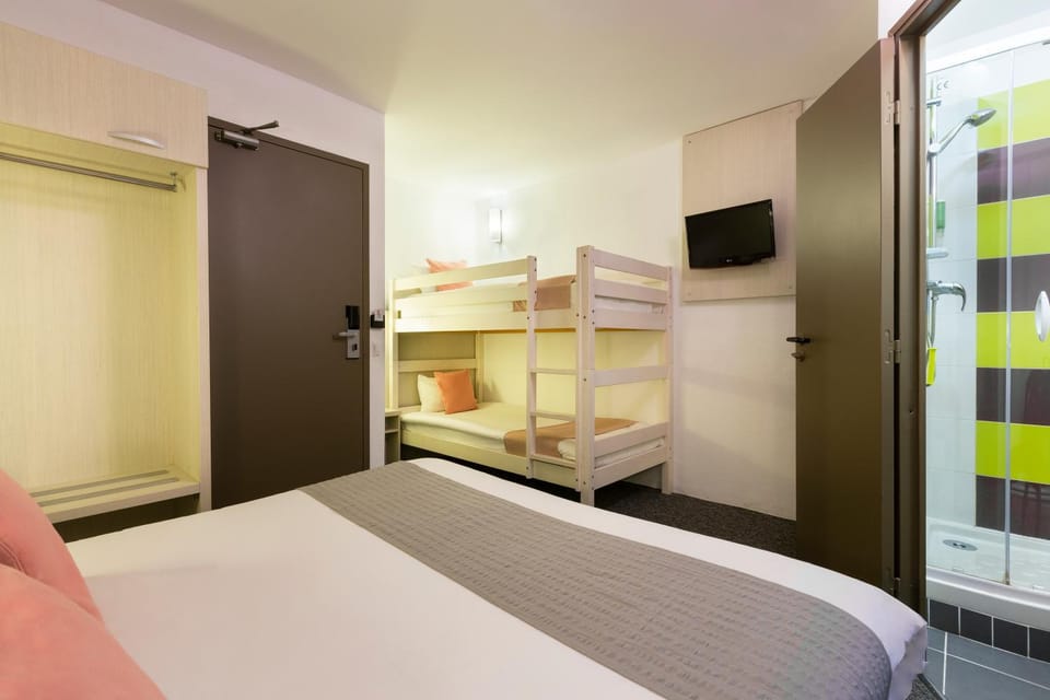 bunk bed