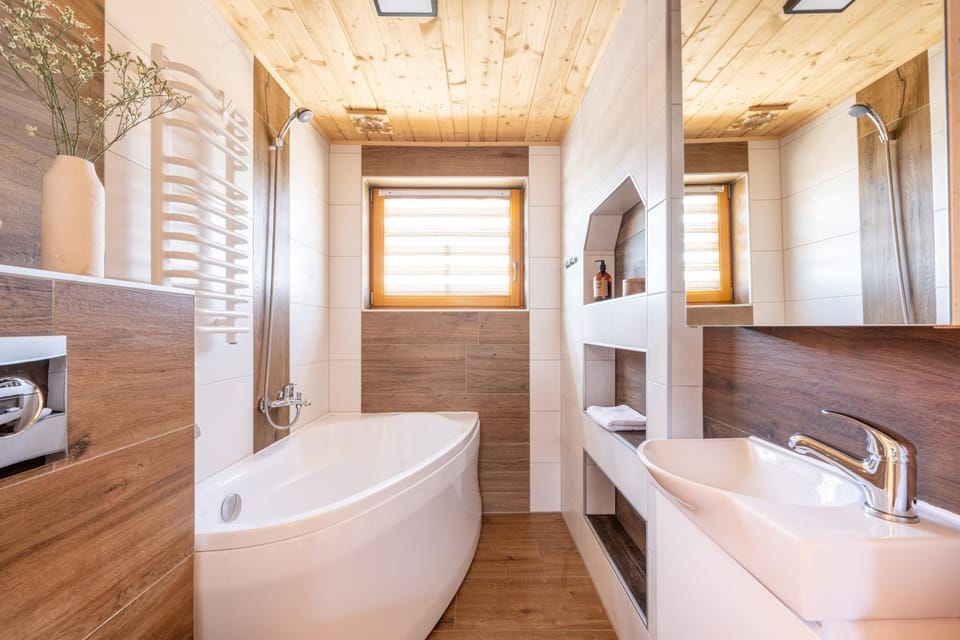 Toilet, Bathroom, Bath
