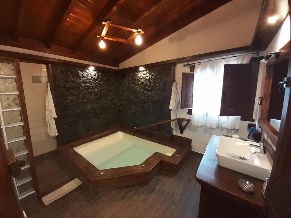 Casas Rurales Los Guinderos Country House in Canary Islands