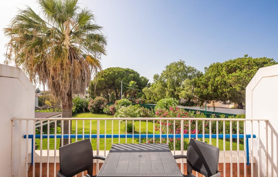 View (from property/room), Balcony/Terrace