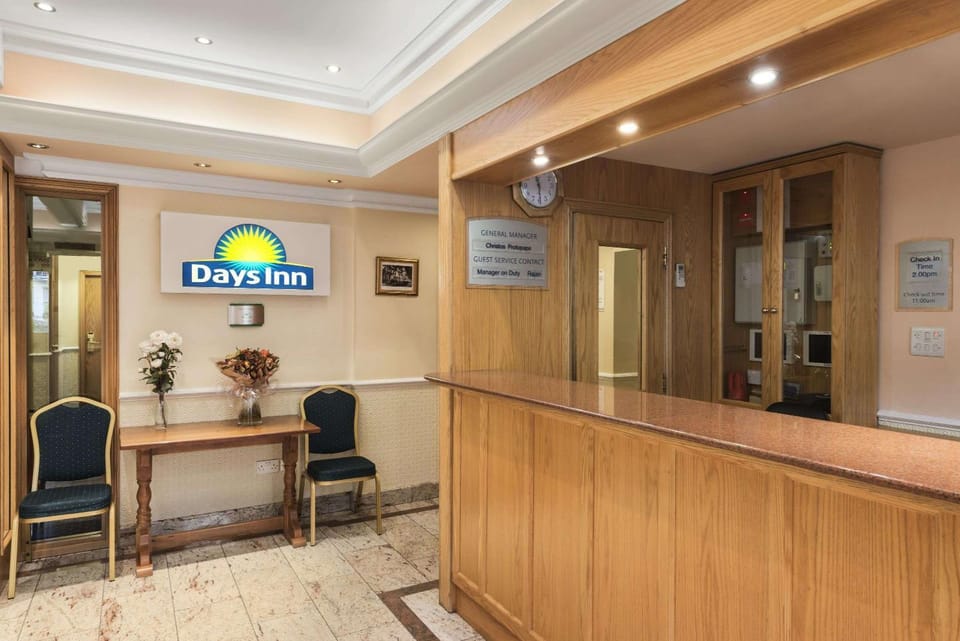 Lobby or reception, On site