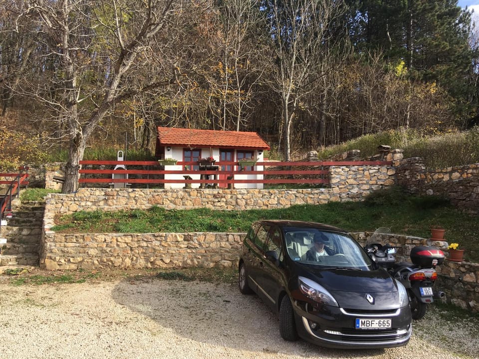 Property building, BBQ facilities, Garden, Balcony/Terrace
