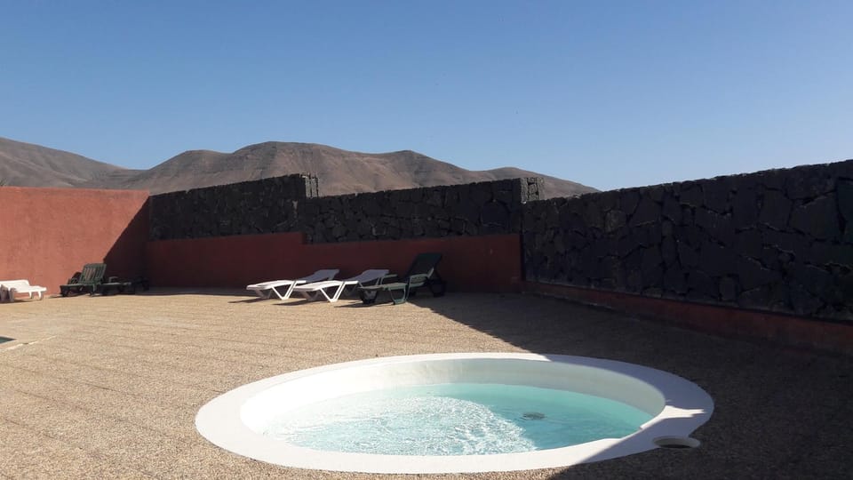 Mountain view, Swimming pool