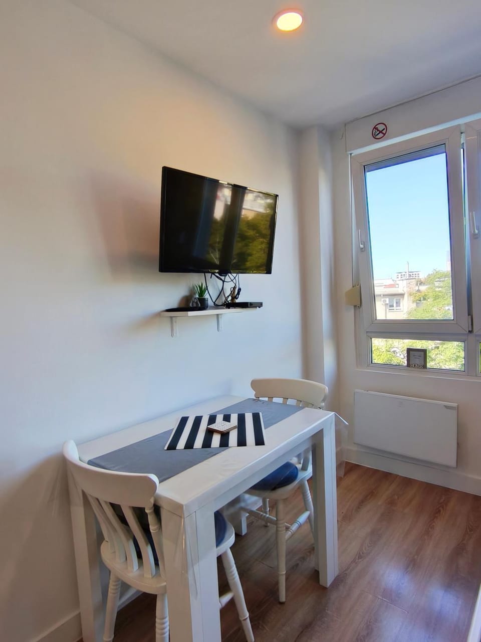 TV and multimedia, Dining area