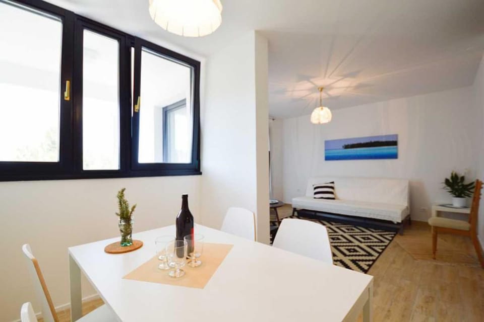 Leut Apartment, 3min beach, 15min center Apartment in Pula