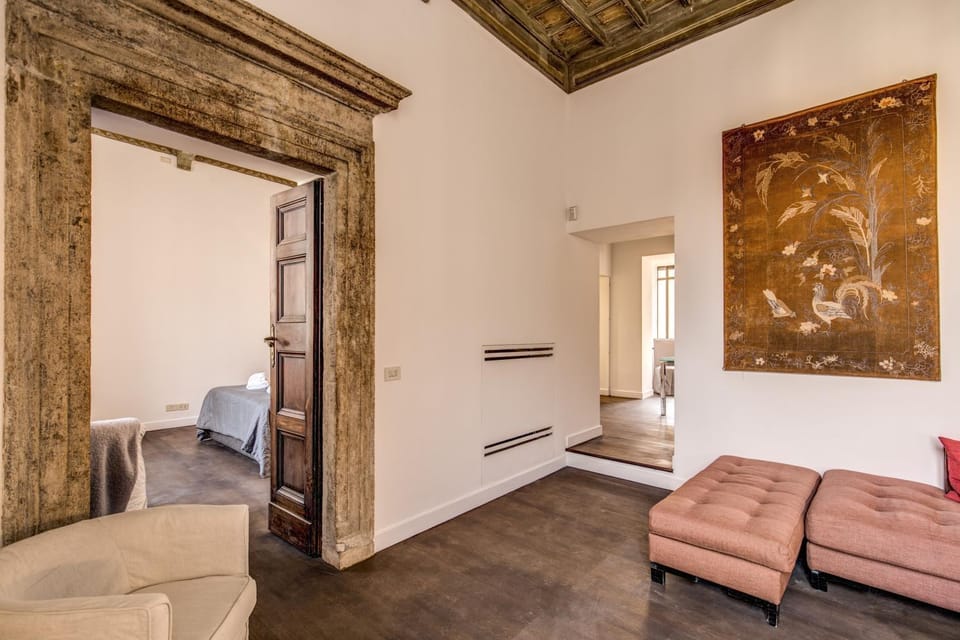 Piazza Farnese exclusive view 2 bedroom en suite Apartment in Rome
