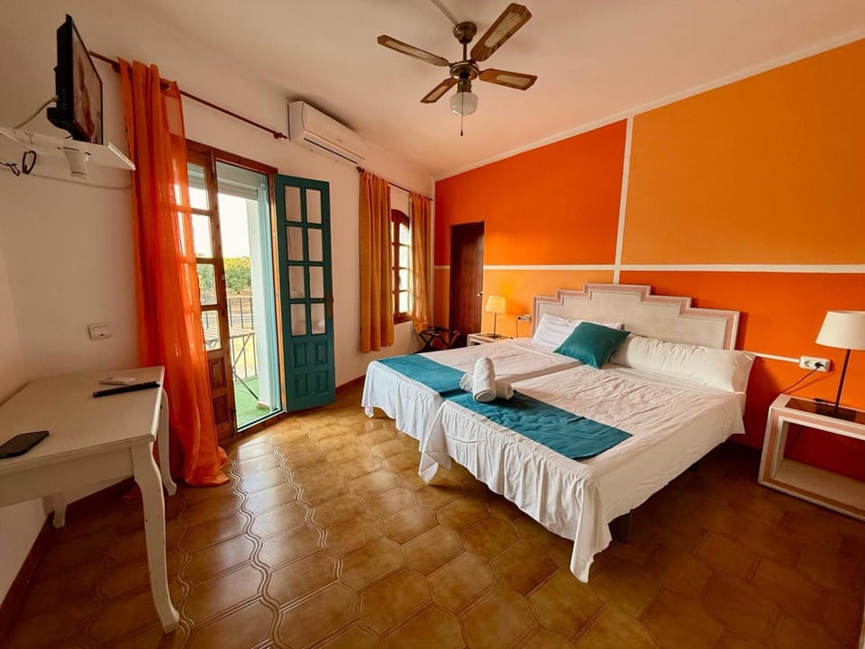 Hostal Los Arcos Vejer Bed and Breakfast in La Janda