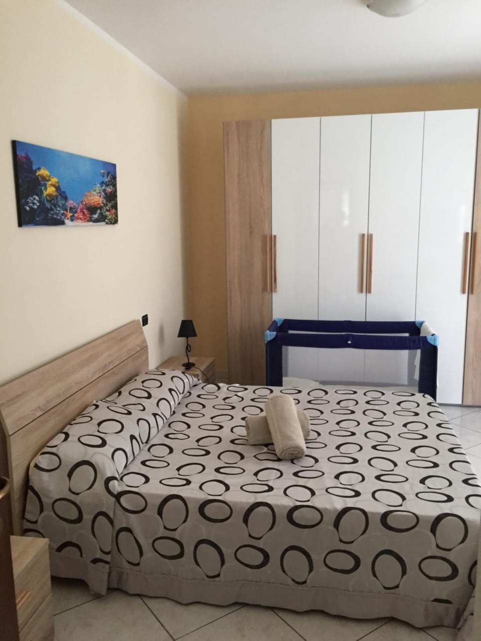 Bed, cot, bunk bed