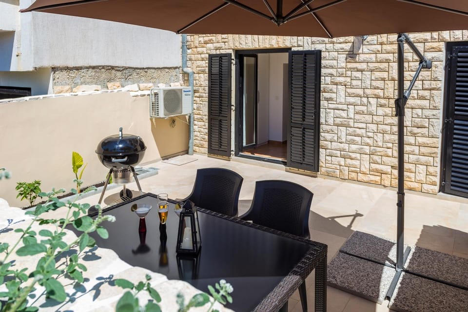BBQ facilities, Balcony/Terrace