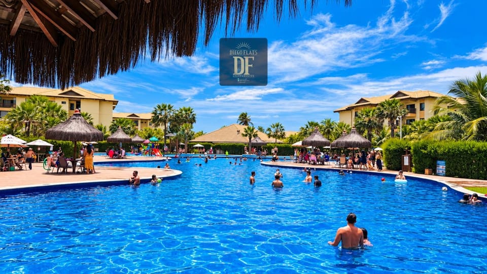 Facade/entrance, Day, People, Pool view, Swimming pool, group of guests, sunbed