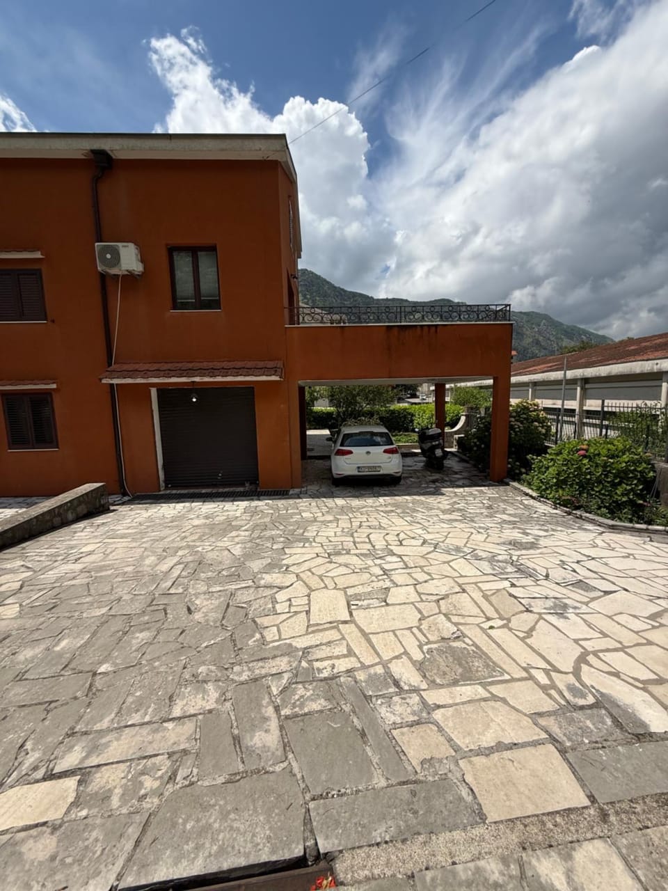 Apartment Damjan Apartment in Kotor Municipality