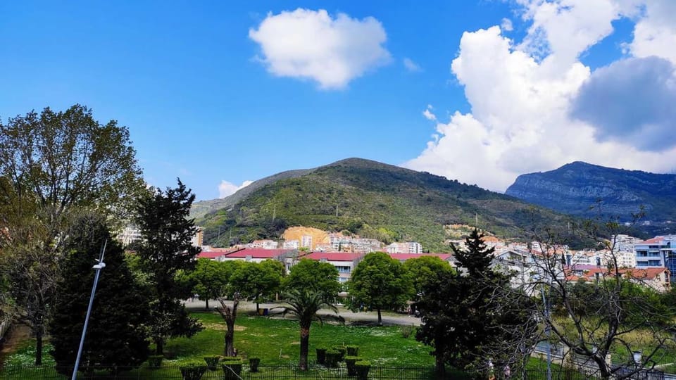 View (from property/room), Mountain view