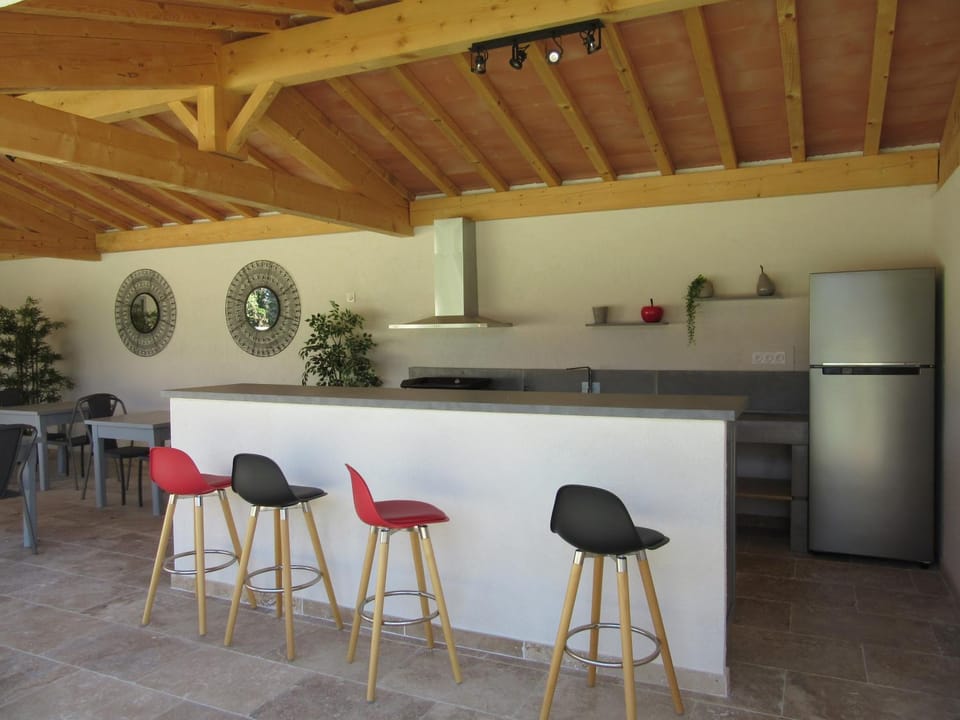 Gite Les Courlis House in Tarascon