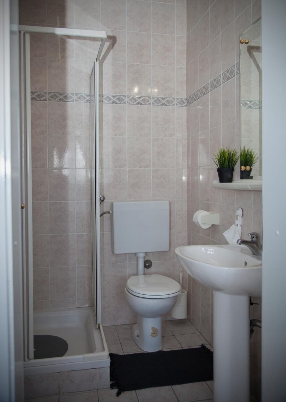 Shower, Bathroom