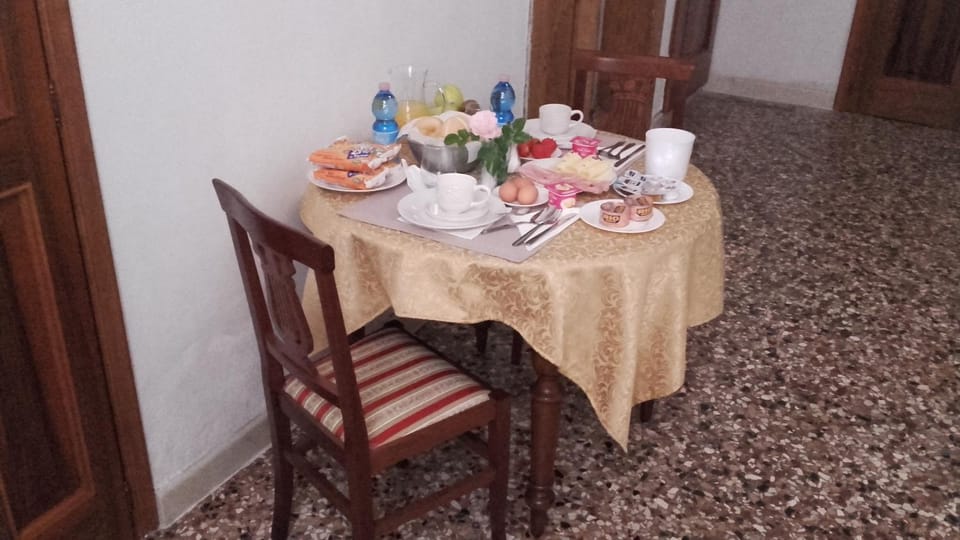 Food and drinks