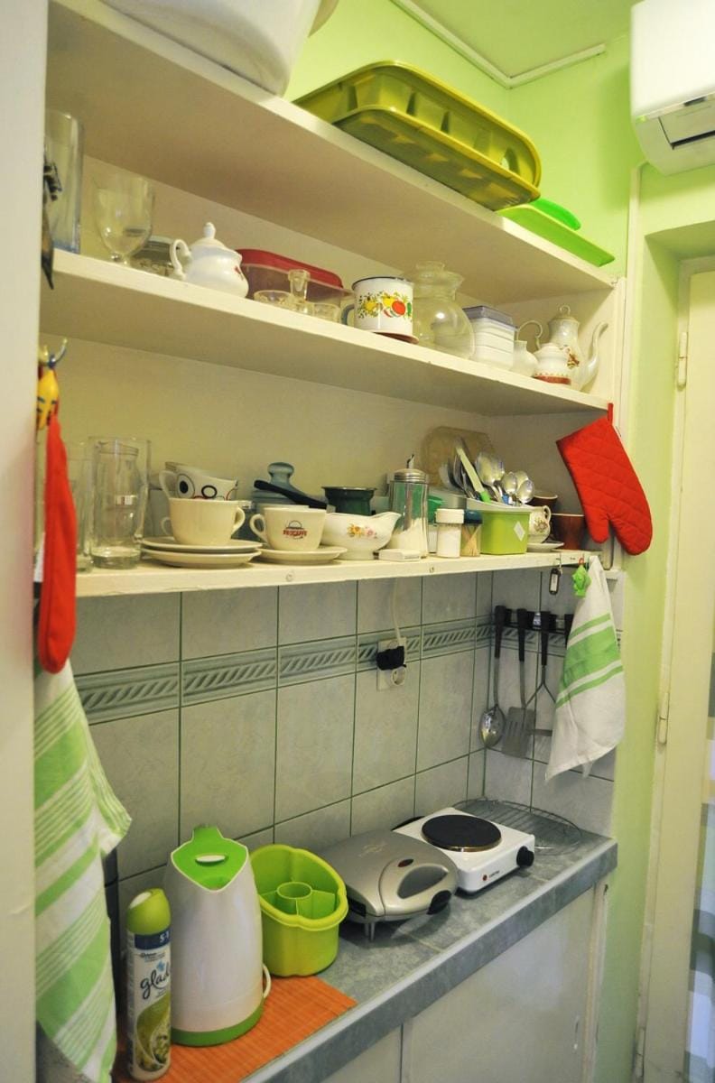 Kitchen or kitchenette