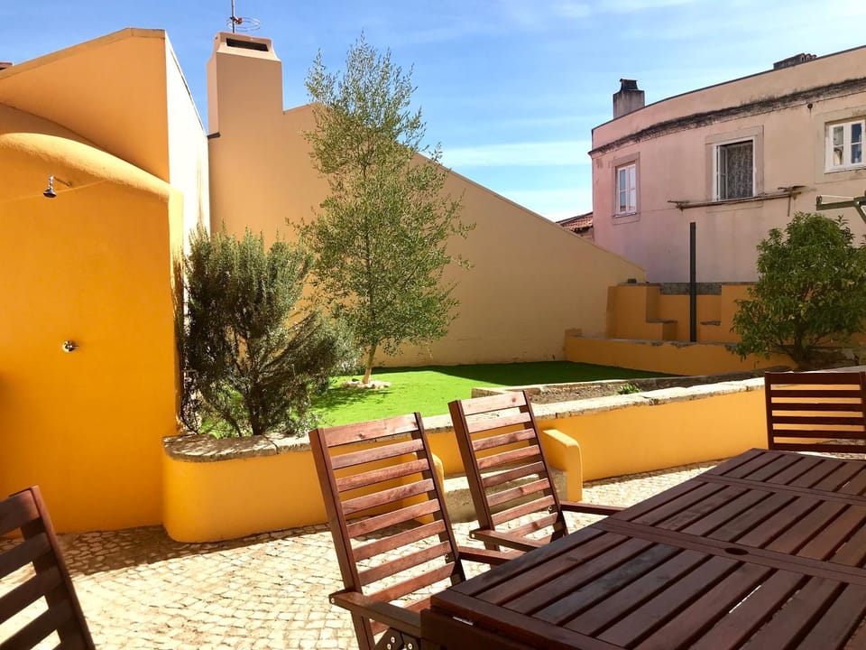 Patio, BBQ facilities, Garden, Balcony/Terrace