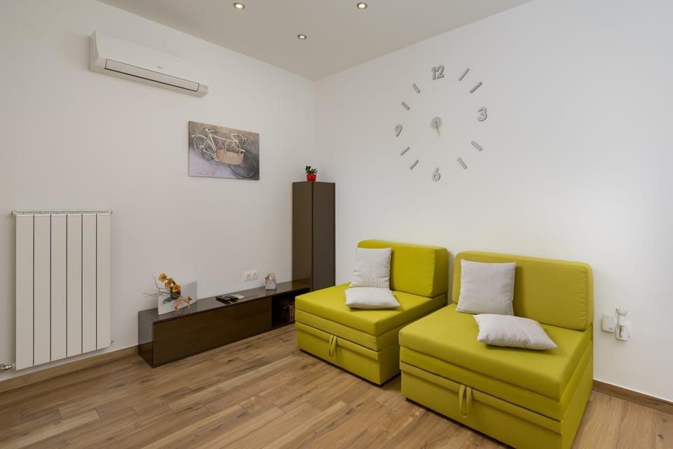 Apartman Tika (2+2)*** Apartment in Pula