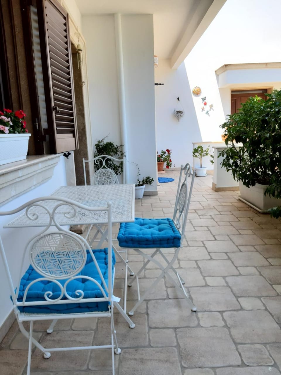 Balcony/Terrace, Internal: Not applicable to any particular room