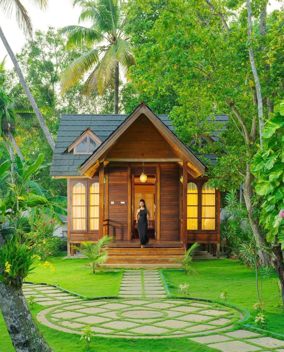 Property building, Spring, Day, Garden, Other, On site