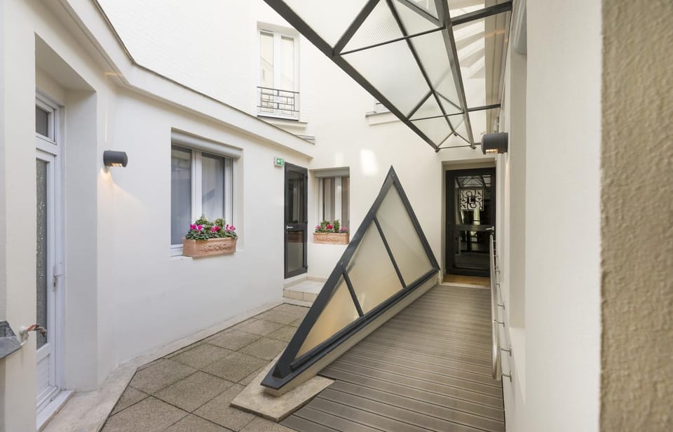 Property building, Area and facilities