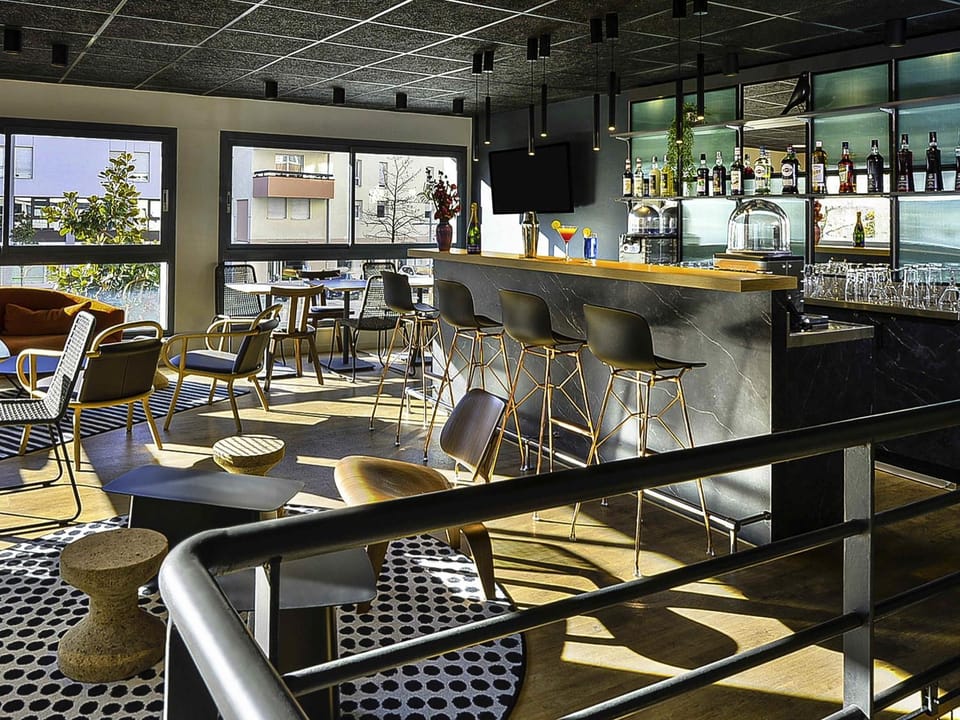 Lounge or bar