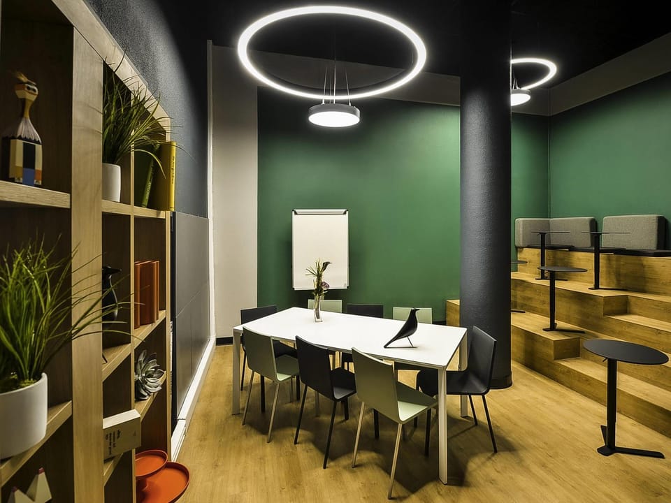 Meeting/conference room
