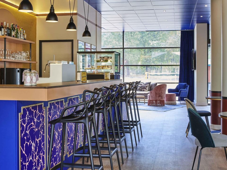 Lounge or bar