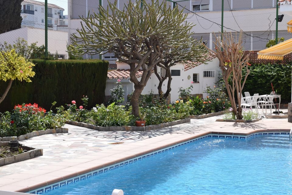 Patio, Garden, Swimming pool