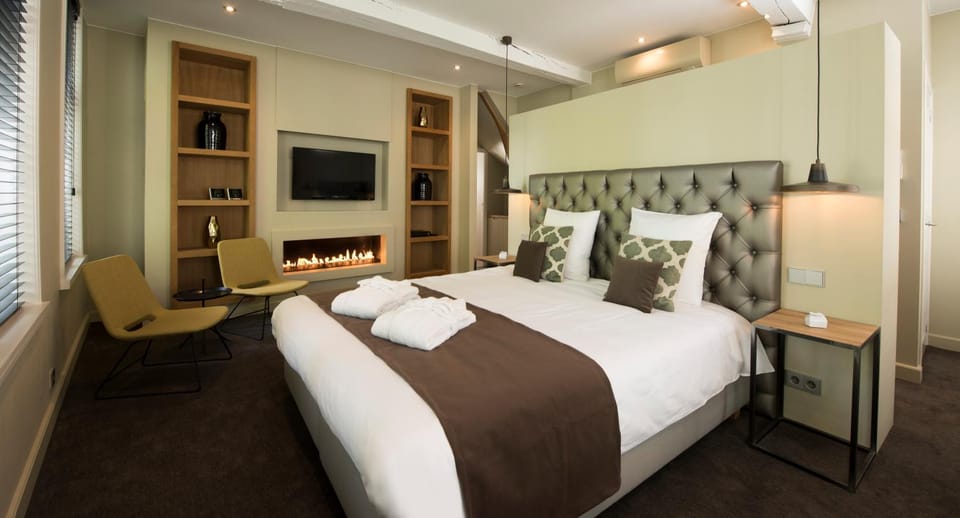 Day, Photo of the whole room