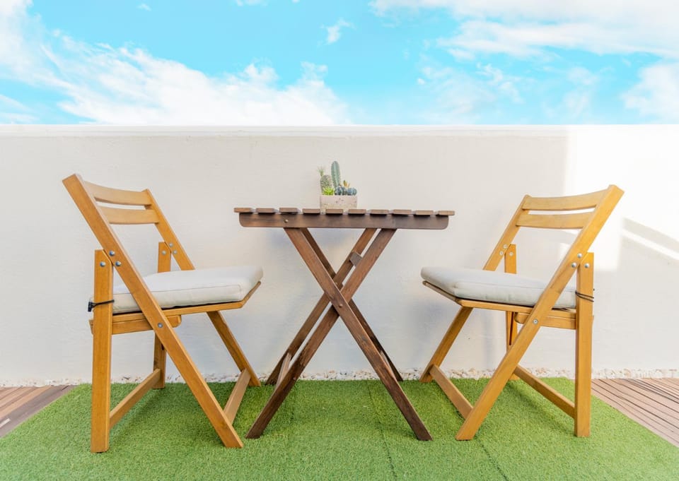 Spring, Winter, Summer, Balcony/Terrace
