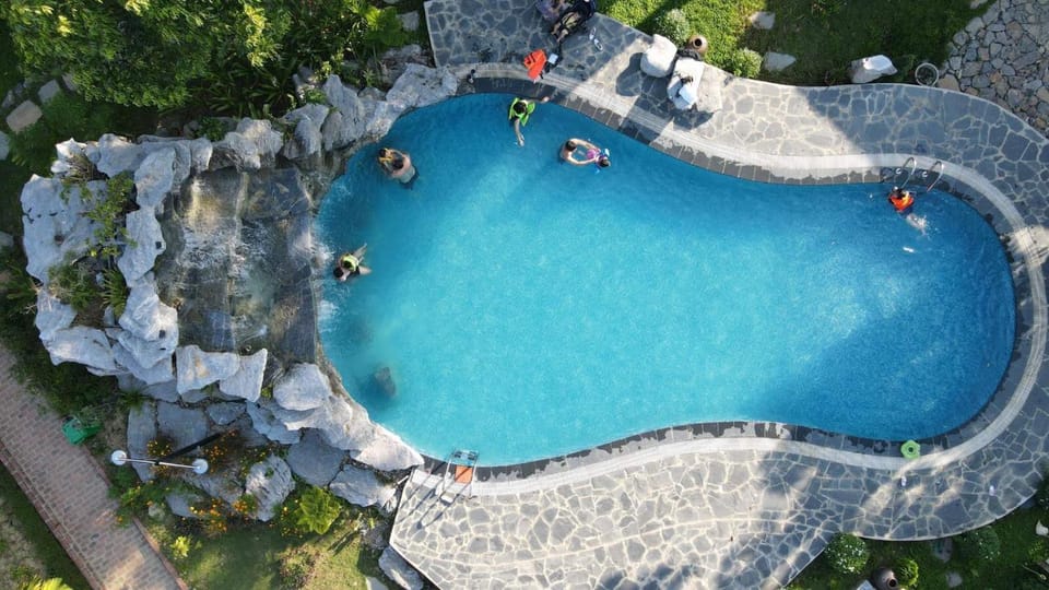 Swimming pool, Swimming pool